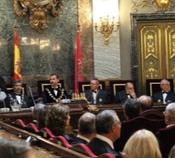 Don Felipe durante la intervención del fiscal general del Estado, Eduardo Torres-Dulce